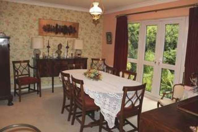  Image of 3 Bedroom Detached  For Sale at Barnway  Egham, TW20 0QU