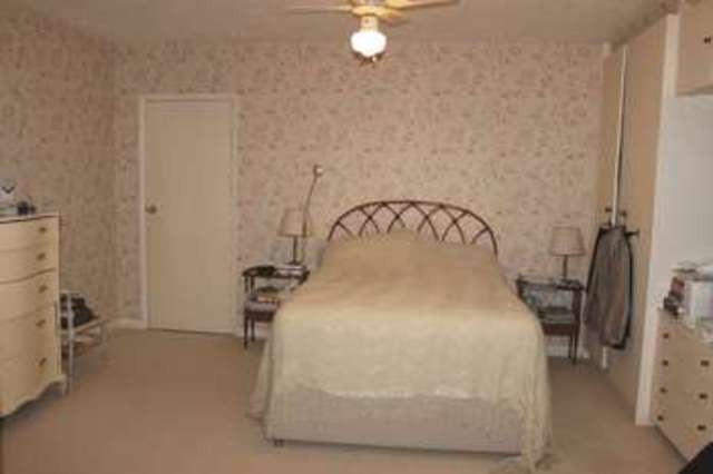  Image of 3 Bedroom Detached  For Sale at Barnway  Egham, TW20 0QU