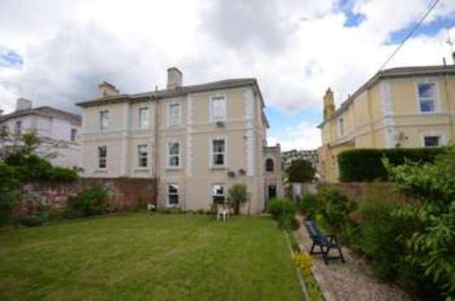  Image of 1 Bedroom Flat  For Sale at Barton Villas  Dawlish, EX7 9QJ