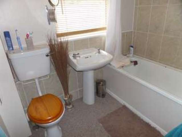  Image of 3 Bedroom Terraced  For Sale at Milton Keynes, MK6 3DW