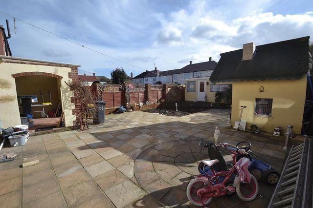  Image of 3 Bedroom Terraced  For Sale at Bastable Avenue  Barking, IG11 0LF