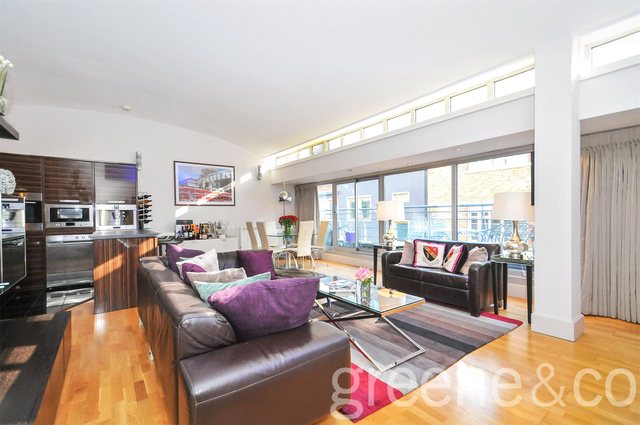  Image of 3 Bedroom Flat  For Sale at Clerkenwell London Goswell Road, EC1V 3PS