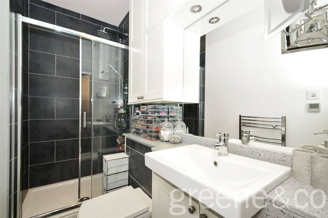  Image of 3 Bedroom Flat  For Sale at Clerkenwell London Goswell Road, EC1V 3PS