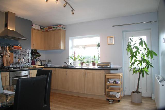 Image of 3 Bedroom Terraced  For Sale at Rawdon Leeds Rawdon, LS19 6EU