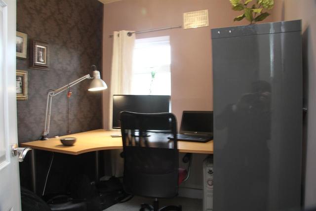  Image of 3 Bedroom Terraced  For Sale at Rawdon Leeds Rawdon, LS19 6EU