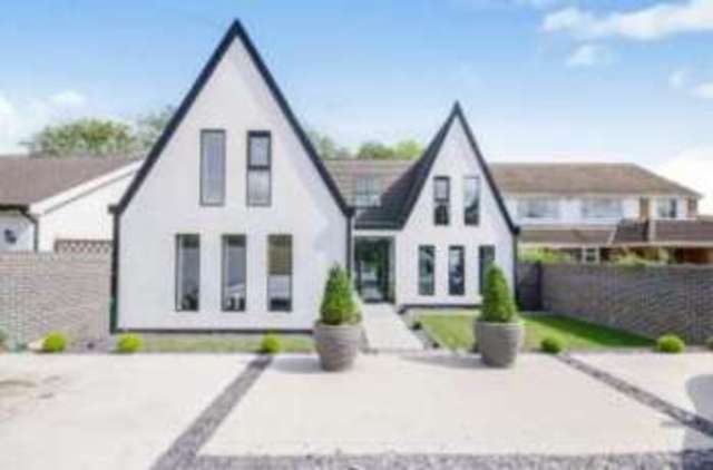  Image of 4 Bedroom Bungalow  For Sale at Bessacarr Doncaster Bessacarr, DN4 7AL