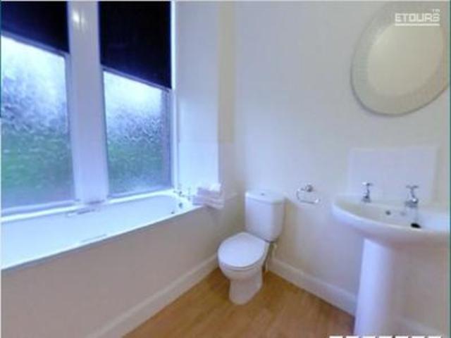  Image of 4 Bedroom Flat  To Rent at Dundee  Dundee, DD4 6NL