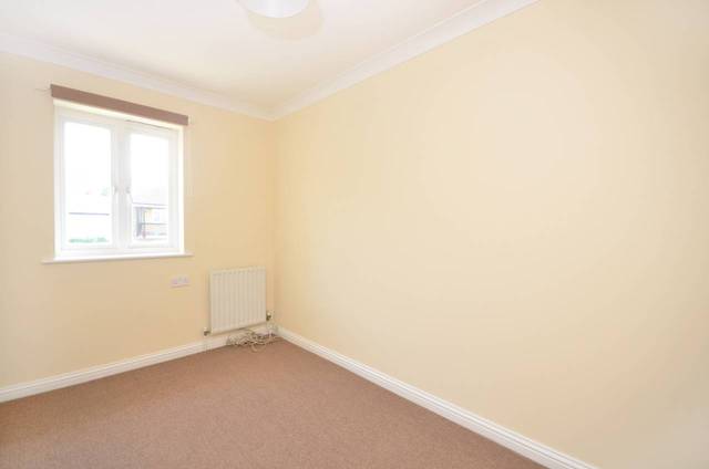  Image of 2 Bedroom Detached  To Rent at Beanacre Close  Hackney Wick, E9 5LB