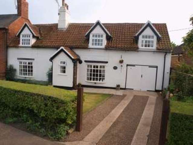  Image of 3 Bedroom Detached  For Sale at Sleaford Road  Lincoln, LN5 0RF