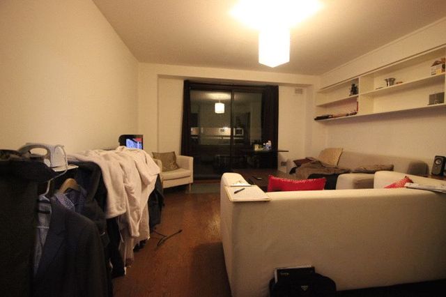  Image of 2 Bedroom Flat  To Rent at Bedford Court  London, WC2E 9LU