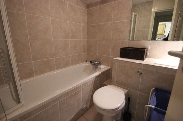  Image of 2 Bedroom Flat  To Rent at Bedford Court  London, WC2E 9LU