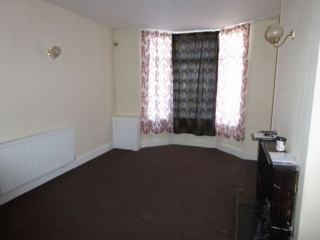  Image of 4 Bedroom Terraced  To Rent at Bedford Road  Bootle, L20 2DR