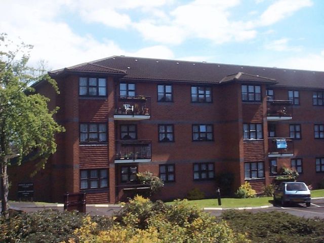  Image of 2 Bedroom Retirement Property  For Sale at London Road  Crayford, DA1 4EB
