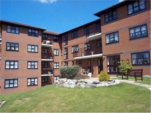  Image of 2 Bedroom Retirement Property  For Sale at London Road  Crayford, DA1 4EB