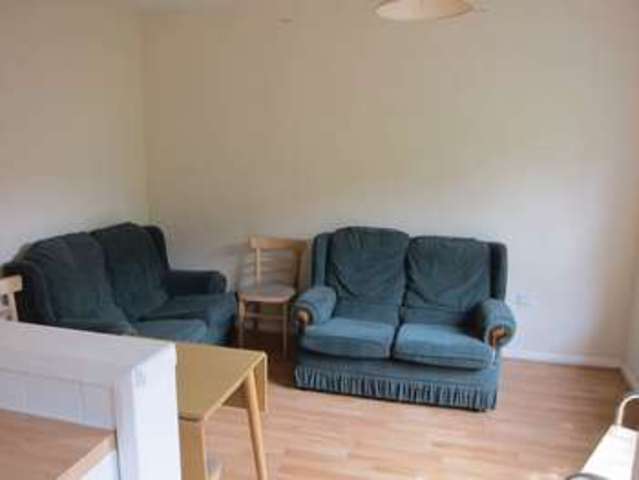  Image of 4 Bedroom Terraced  To Rent at Beechtree Avenue Englefield Green Egham, TW20 0SR