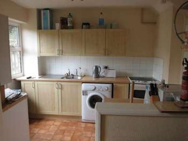  Image of 4 Bedroom Terraced  To Rent at Beechtree Avenue Englefield Green Egham, TW20 0SR