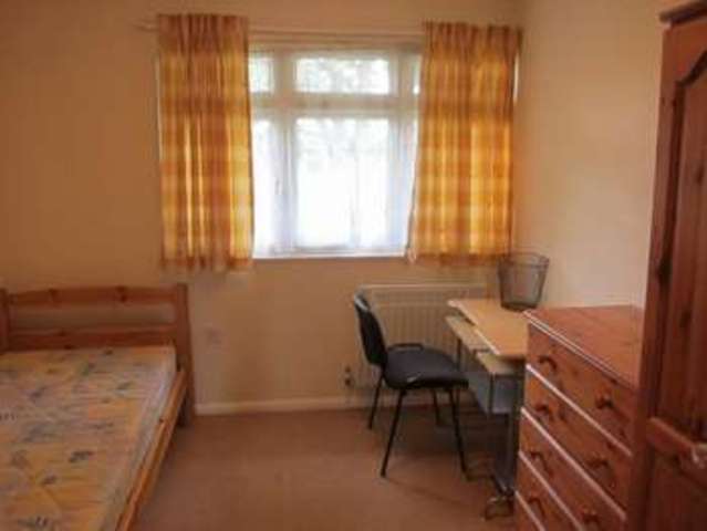  Image of 4 Bedroom Terraced  To Rent at Beechtree Avenue Englefield Green Egham, TW20 0SR