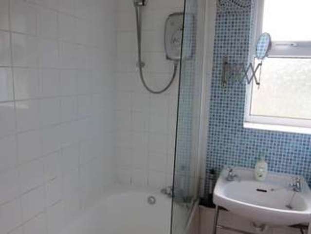  Image of 4 Bedroom Terraced  To Rent at Beechtree Avenue Englefield Green Egham, TW20 0SR