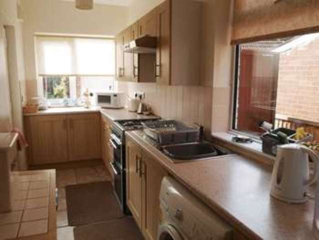  Image of 3 Bedroom Semi-Detached  For Sale at Beeston Road  Newark, NG24 1SN