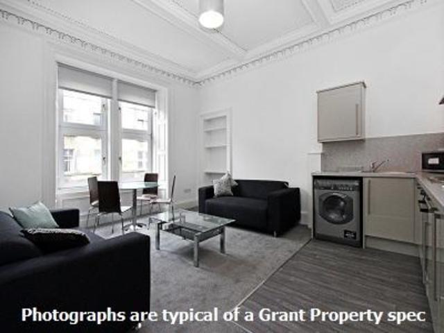  Image of 3 Bedroom Flat  To Rent at Dundee  Dundee, DD1 1HF
