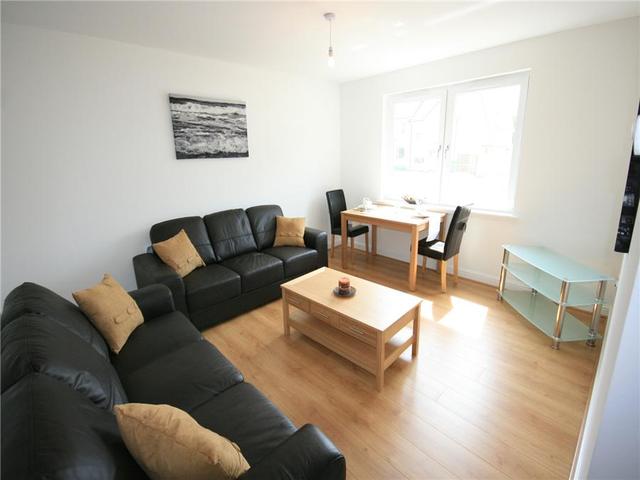  Image of 2 Bedroom Flat  To Rent at Parkhead Glasgow Glasgow, G31 4PA