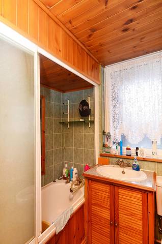  Image of 1 Bedroom Flat  For Sale at Berger Road  Homerton, E9 6HT