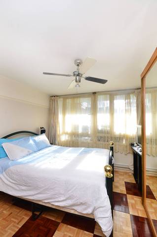  Image of 1 Bedroom Flat  For Sale at Berger Road  Homerton, E9 6HT