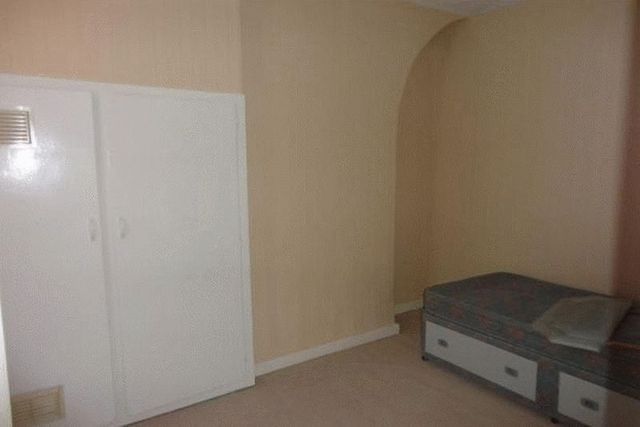 Image of 2 Bedroom Flat  For Sale at Bianca Street  Bootle, L20 7DT