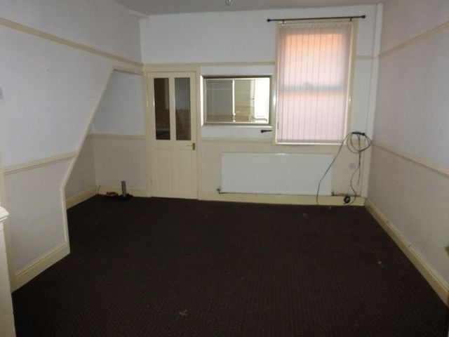  Image of 2 Bedroom Terraced  To Rent at Bibbys Lane  Bootle, L20 4JL
