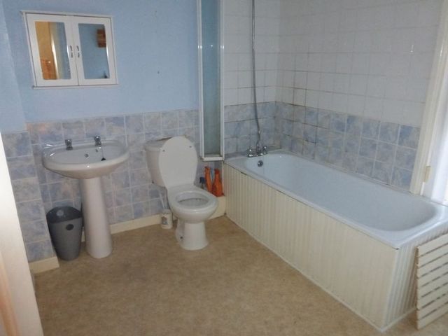  Image of 2 Bedroom Terraced  To Rent at Bibbys Lane  Bootle, L20 4JL