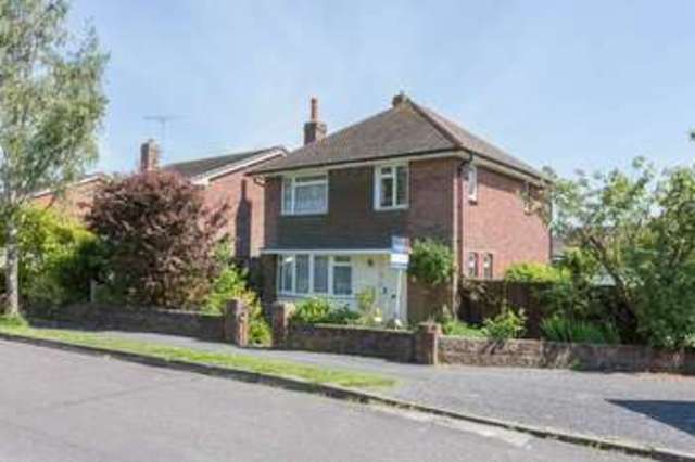  Image of 3 Bedroom Detached  For Sale at Birch Tree Drive  Emsworth, PO10 7RY