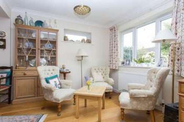  Image of 3 Bedroom Detached  For Sale at Birch Tree Drive  Emsworth, PO10 7RY