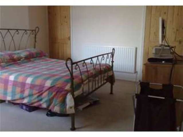  Image of 3 Bedroom Terraced  For Sale at Birches Head Road Birches Head Stoke-on-trent, ST1 6ND