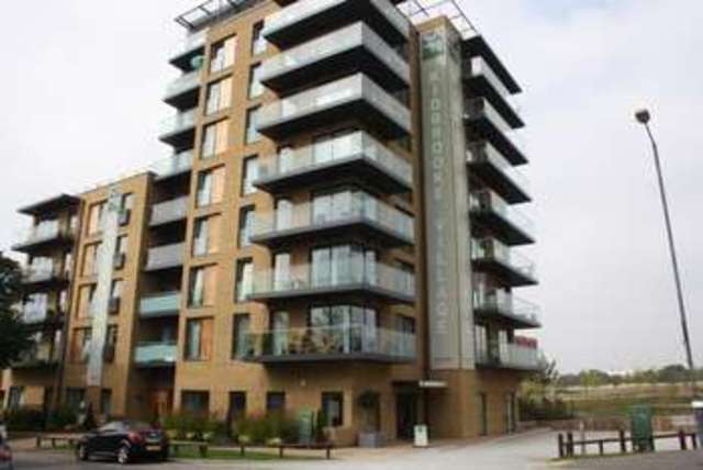  Image of 2 Bedroom Flat  For Sale at 40 Tizzard Grove  London, SE3 9FD
