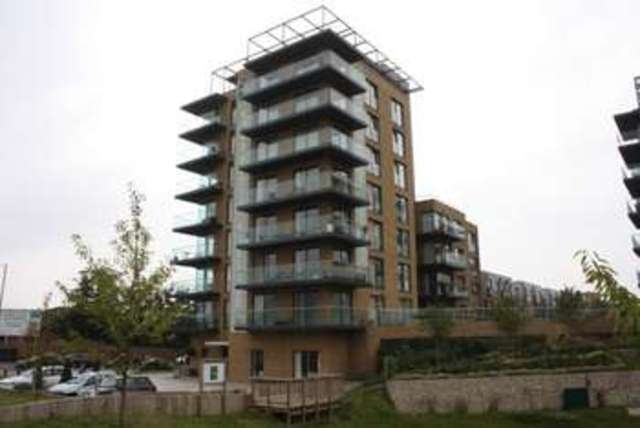  Image of 2 Bedroom Flat  For Sale at 40 Tizzard Grove  London, SE3 9FD