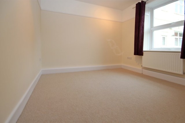  Image of 2 Bedroom Flat  For Sale at Bolton Close Southbourne Bournemouth, BH6 3EB