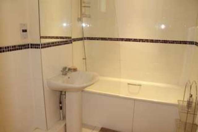  Image of 2 Bedroom Flat  To Rent at 6 Pancras Way  Bow, E3 2SN