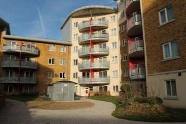  Image of 2 Bedroom Flat  To Rent at 6 Pancras Way  Bow, E3 2SN