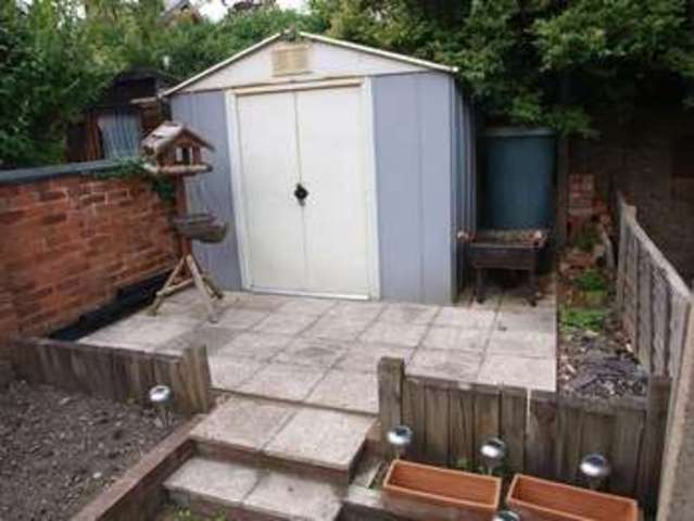 Image of 3 Bedroom Terraced  For Sale at Bowbridge Road  Newark, NG24 4BZ