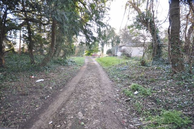 Image of 3 Bedroom Detached  For Sale at Bath Road  Frome, BA11 2HJ