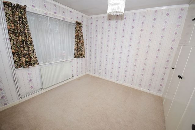  Image of 3 Bedroom Detached  For Sale at Bath Road  Frome, BA11 2HJ