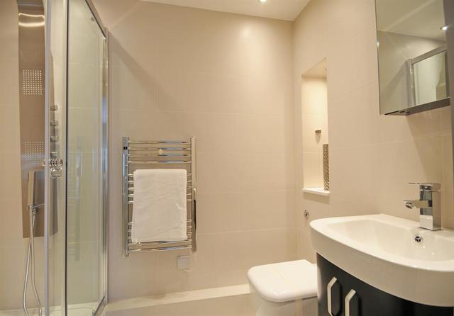  Image of 3 Bedroom Flat  To Rent at St Johns Wood Park London St John