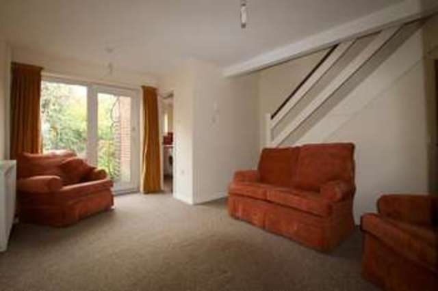  Image of 2 Bedroom Detached  To Rent at Sutton, SM2 6SE