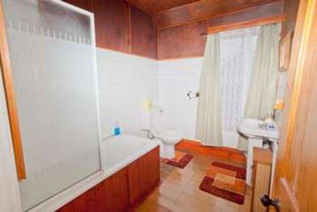  Image of 2 Bedroom Terraced  For Sale at MAIDENHEAD, SL6 2AR