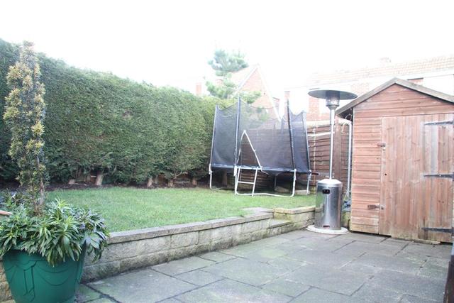  Image of 3 Bedroom Semi-Detached  For Sale at Yeadon Leeds Rawdon, LS19 7JH
