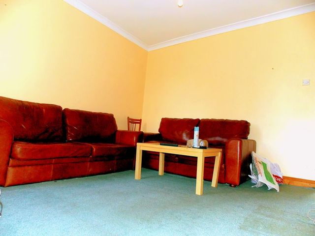 Image of 4 Bedroom Terraced  To Rent at Bridge Road  Uxbridge, UB8 2QW