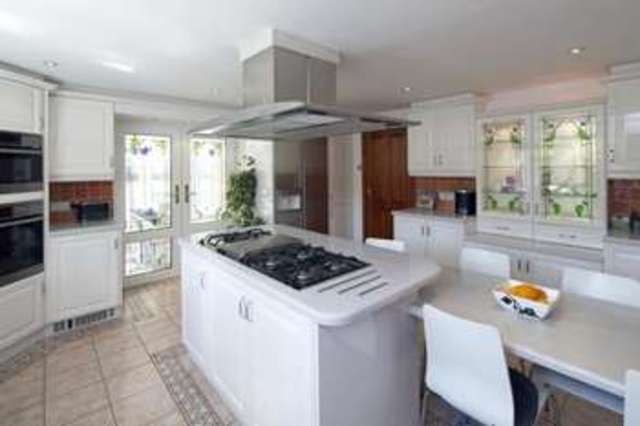 Image of 5 Bedroom Detached  For Sale at Queensbury Bradford Queensbury, BD13 1NW