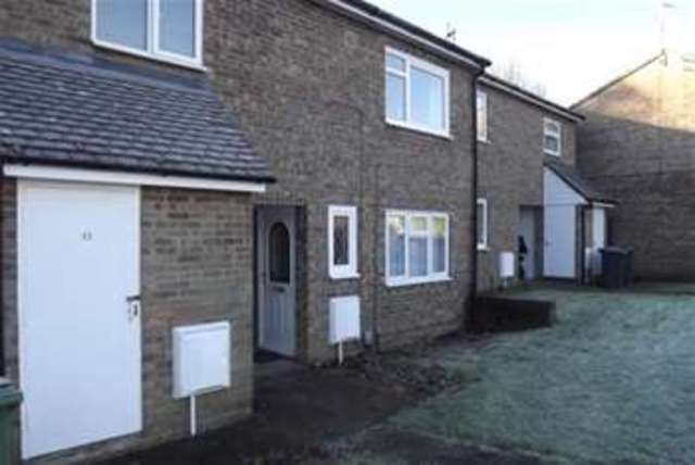  Image of 2 Bedroom Maisonette  To Rent at Basingstoke, RG22 4NQ