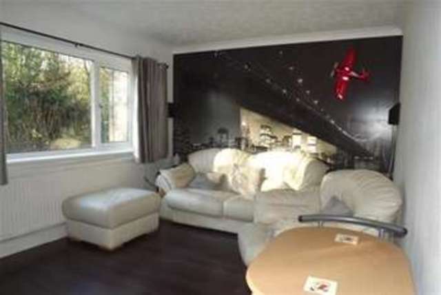  Image of 2 Bedroom Maisonette  To Rent at Basingstoke, RG22 4NQ