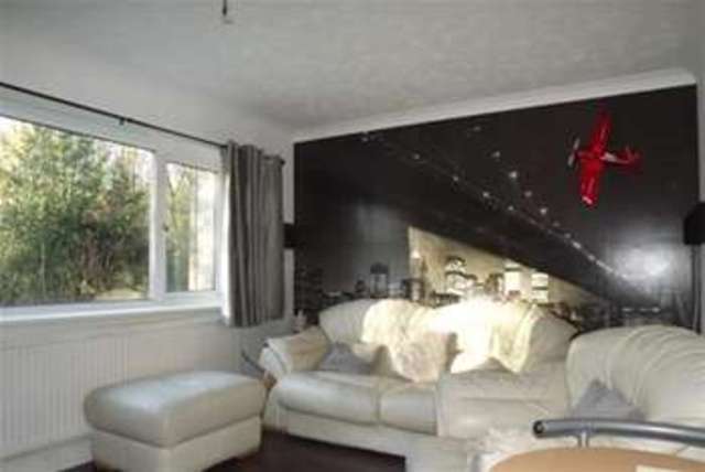  Image of 2 Bedroom Maisonette  To Rent at Basingstoke, RG22 4NQ